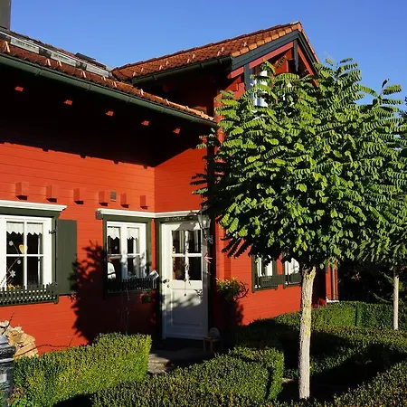 Apartment Ferienwohnung Romantik Im Roten Haus Füssen