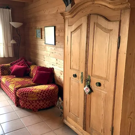 Apartment Ferienwohnung Romantik Im Roten Haus Füssen